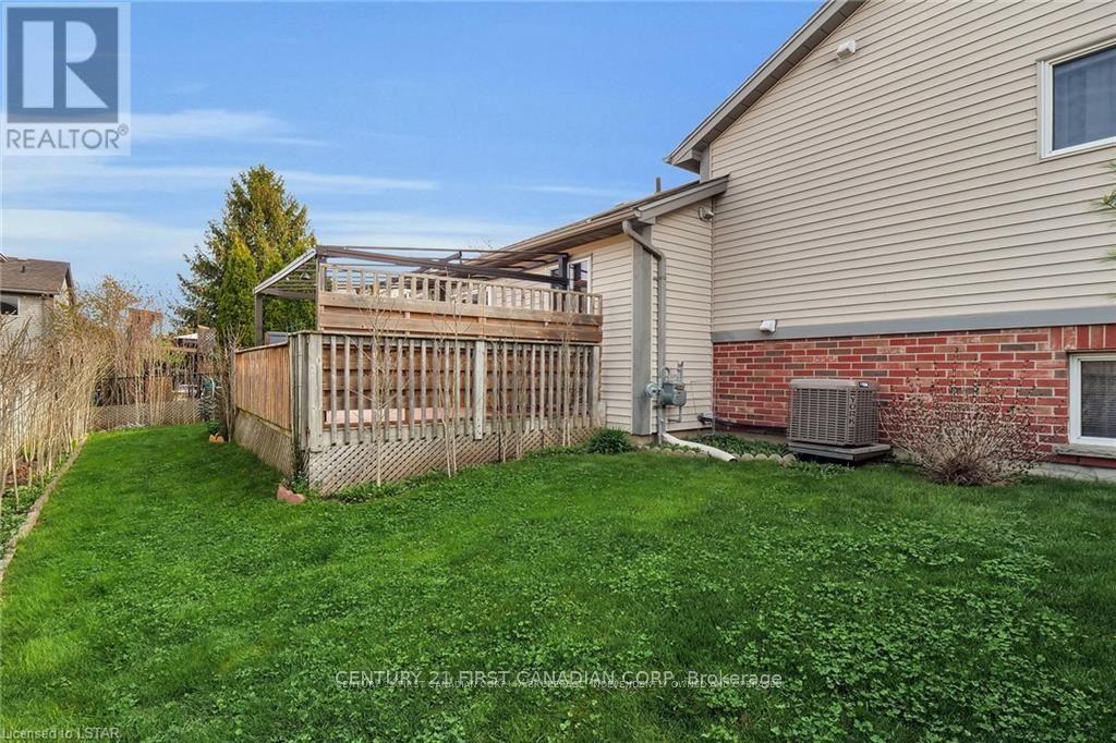 44 - 335 Lighthouse Road, London South, Ontario  N6M 1J8 - Photo 32 - X12437572