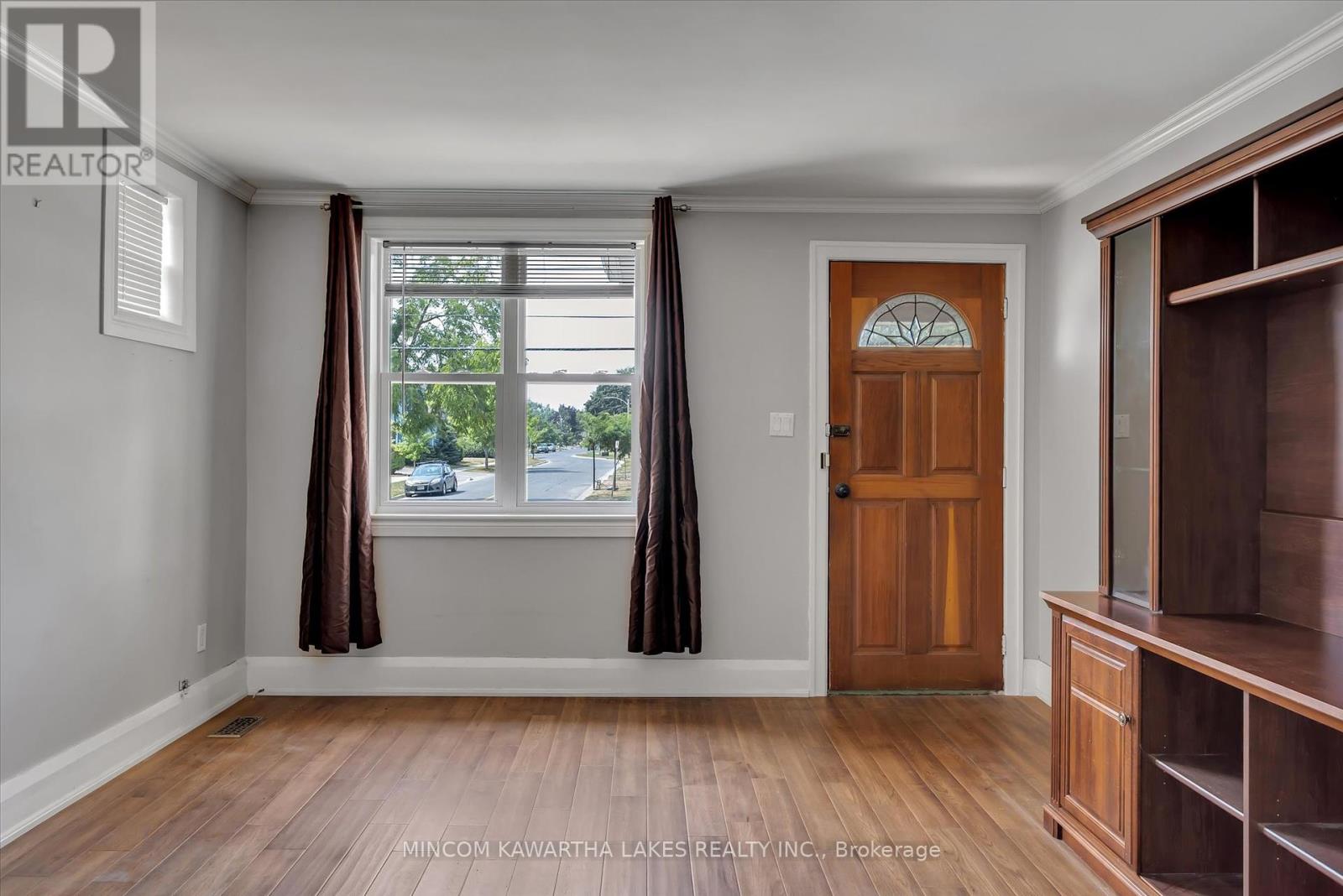 554 Monaghan Road, Peterborough South, Ontario  K9J 5H7 - Photo 6 - X12437590