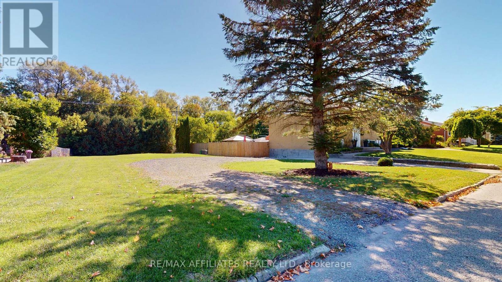 169 Reynolds Drive, Brockville, Ontario  K6V 1X3 - Photo 4 - X12437586