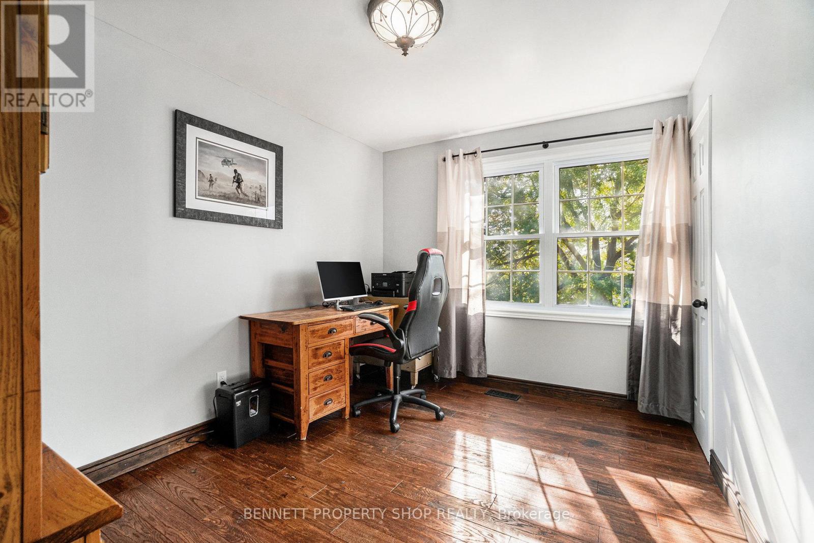 21 Pattermead Crescent, Ottawa, Ontario  K1V 0A1 - Photo 16 - X12437601