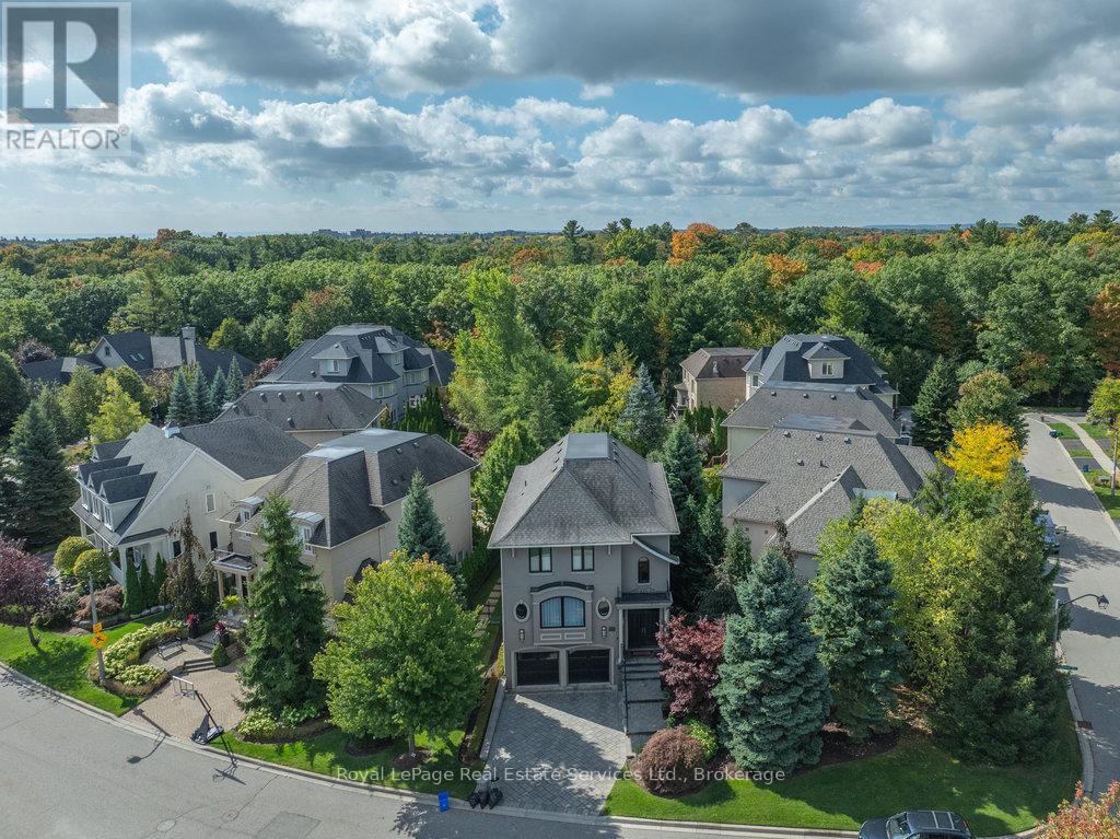 2218 Hampstead Road, Oakville, Ontario  L6H 6Y9 - Photo 4 - W12437617