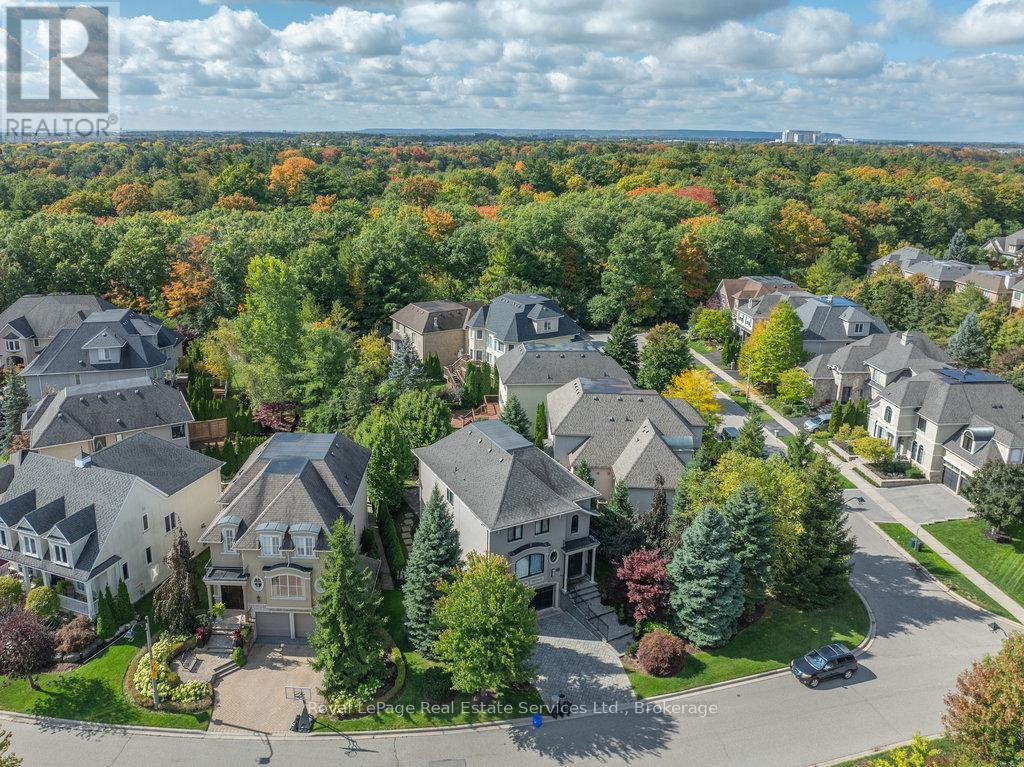2218 Hampstead Road, Oakville, Ontario  L6H 6Y9 - Photo 49 - W12437617