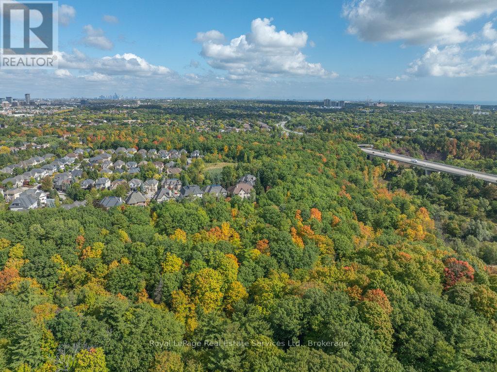 2218 Hampstead Road, Oakville, Ontario  L6H 6Y9 - Photo 50 - W12437617