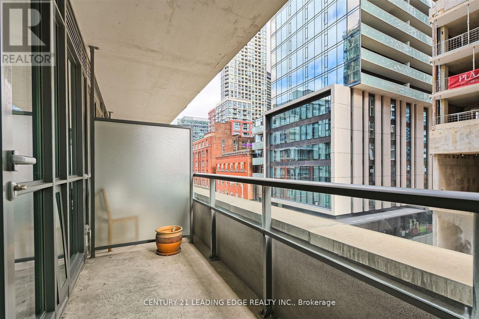405 - 8 Charlotte Street, Toronto, Ontario  M5V 0K4 - Photo 21 - C12377304