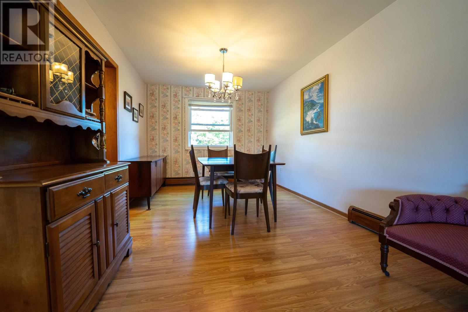 28 Hopeton Road, Stratford, Prince Edward Island  C1B 1T7 - Photo 8 - 202524752