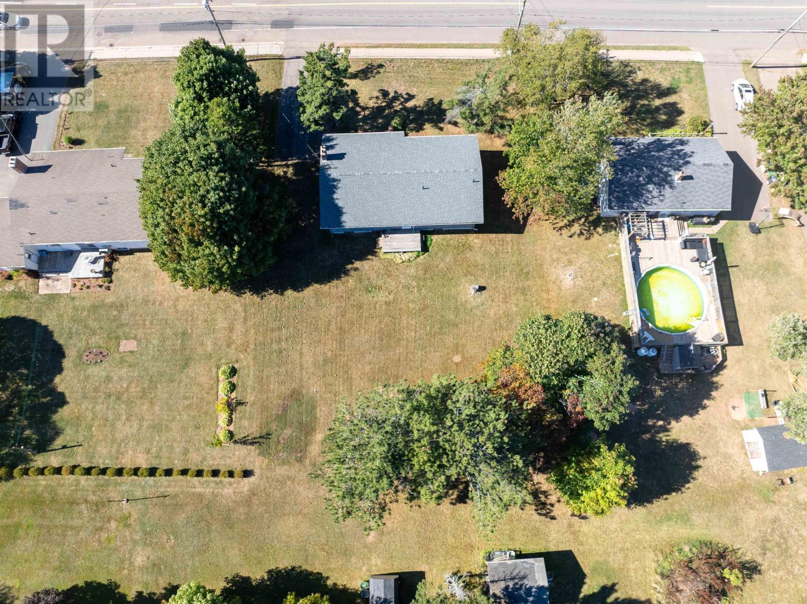 28 Hopeton Road, Stratford, Prince Edward Island  C1B 1T7 - Photo 5 - 202524752