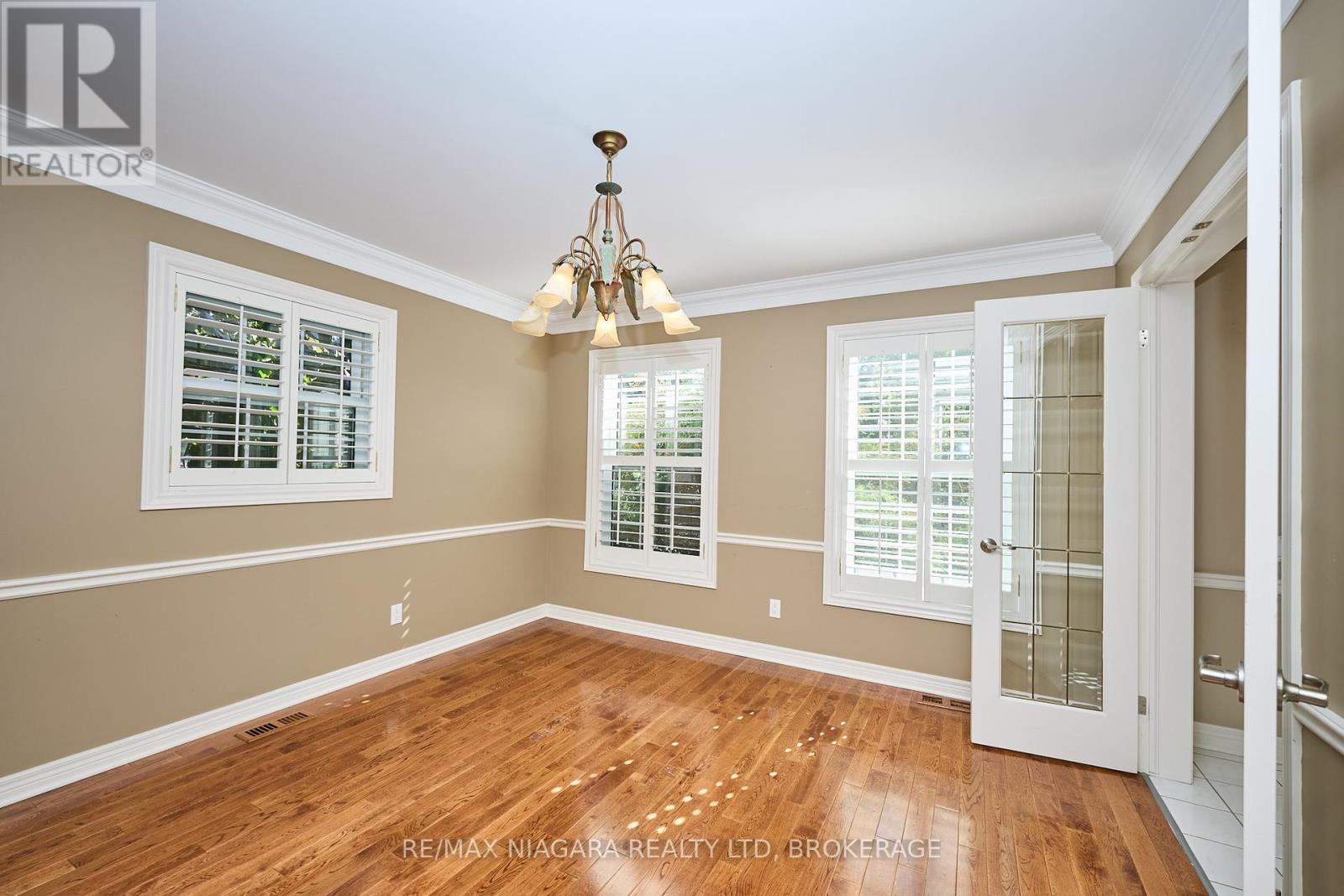 1 Breckenridge Boulevard, St. Catharines (Grapeview), Ontario  L2W 1A7 - Photo 14 - X12437589