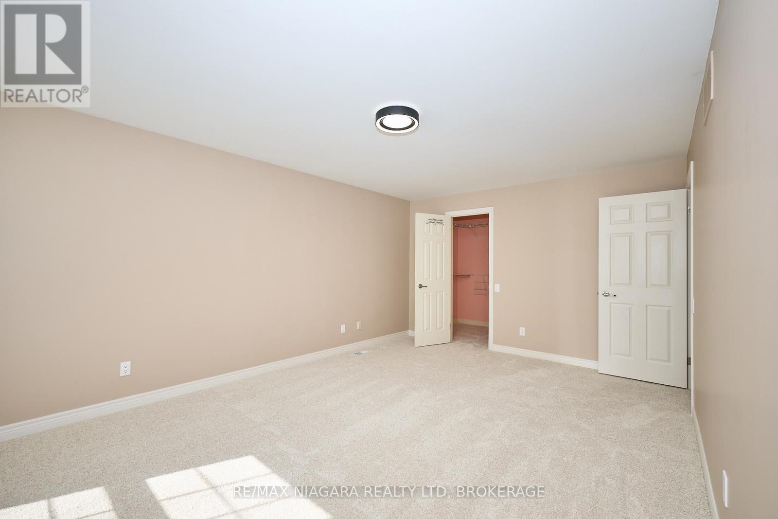 1 Breckenridge Boulevard, St. Catharines (Grapeview), Ontario  L2W 1A7 - Photo 29 - X12437589