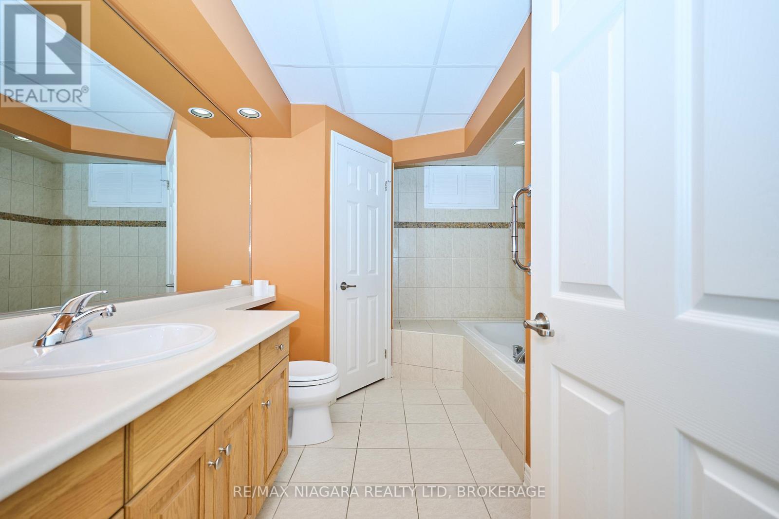 1 Breckenridge Boulevard, St. Catharines (Grapeview), Ontario  L2W 1A7 - Photo 41 - X12437589