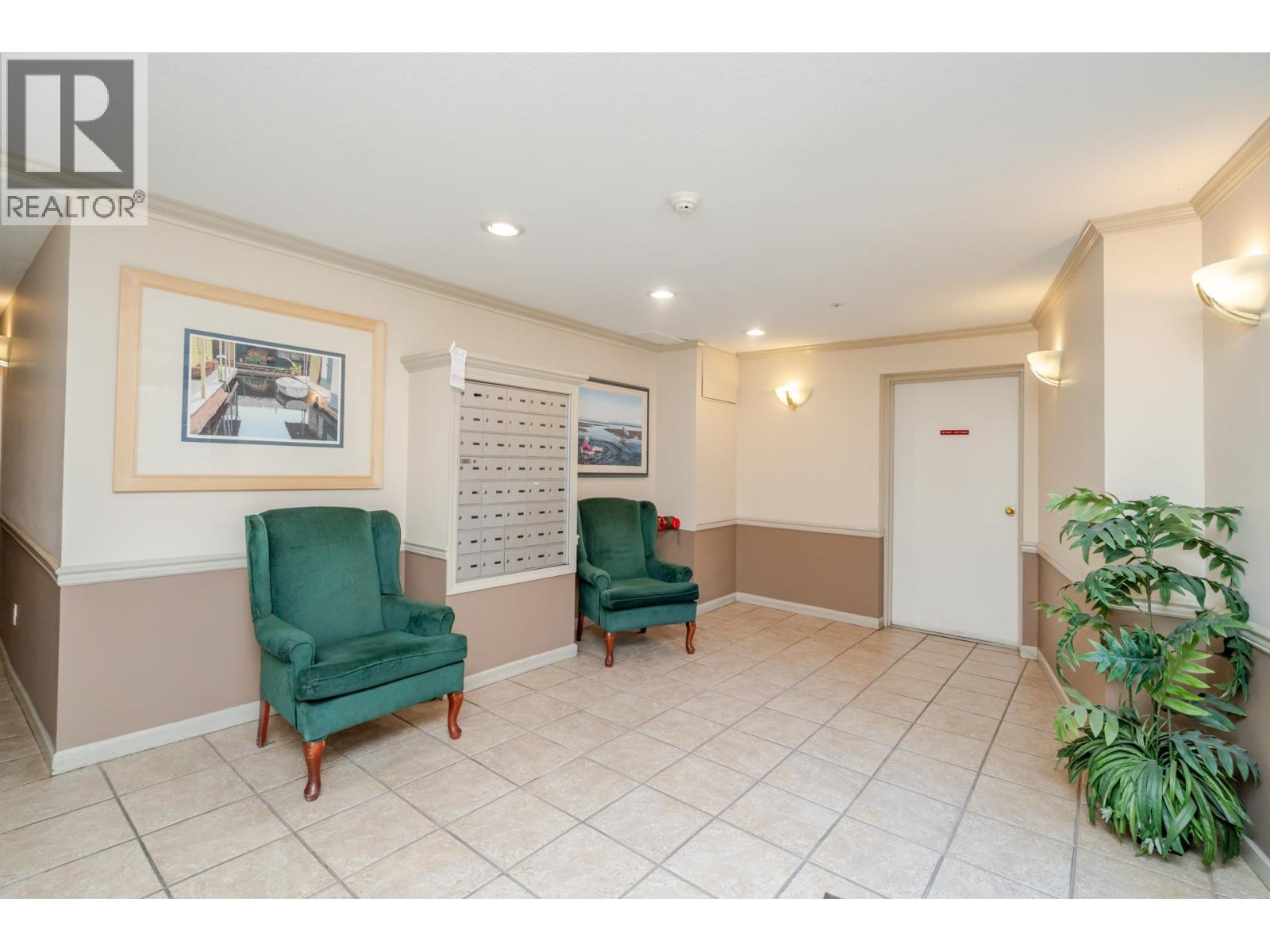 409 1369 56 Street, Delta, British Columbia  V4L 2A6 - Photo 3 - R3053810