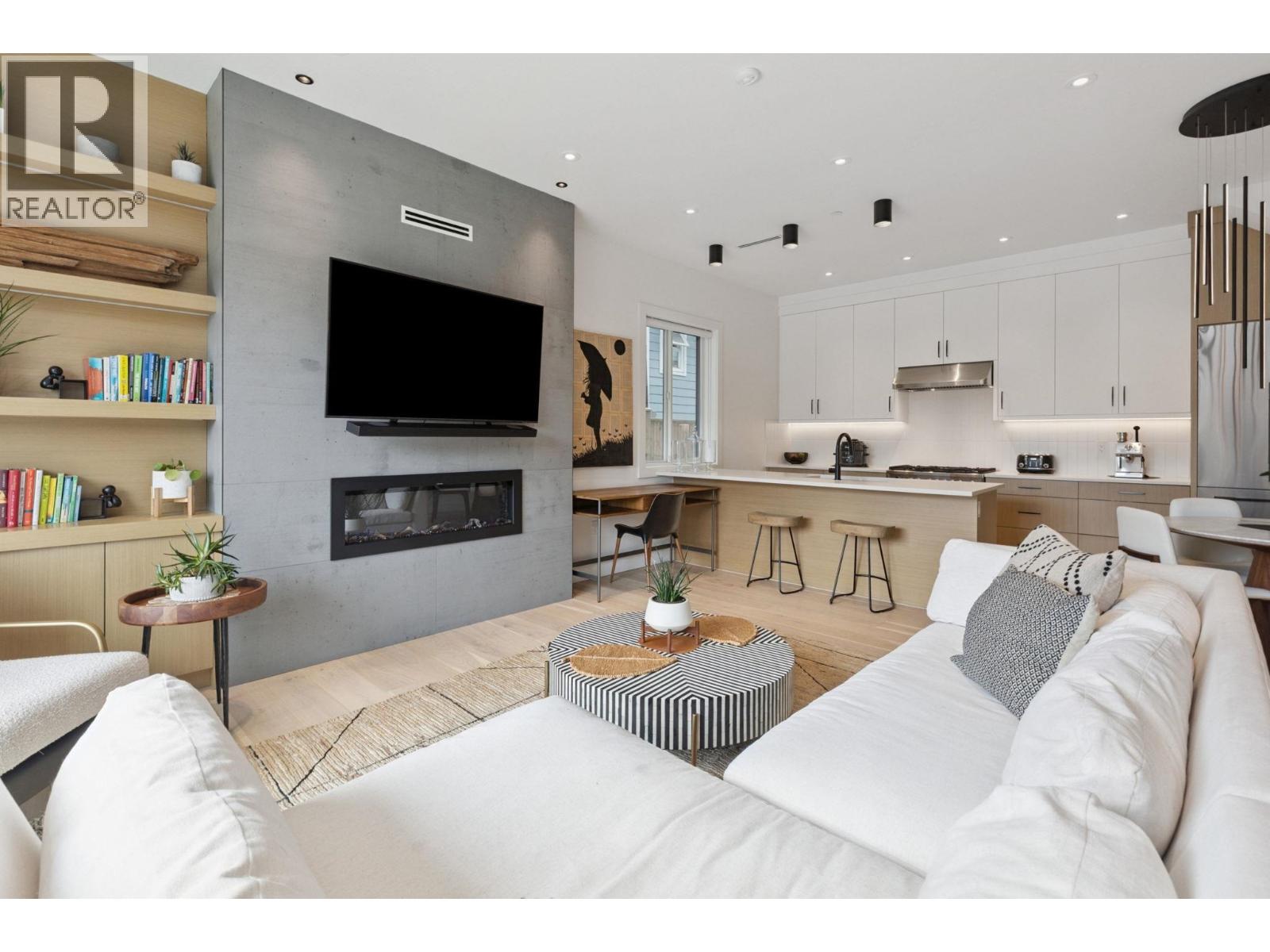 1 1621 E 11th Avenue, Vancouver, British Columbia  V5N 1Y8 - Photo 2 - R3053812