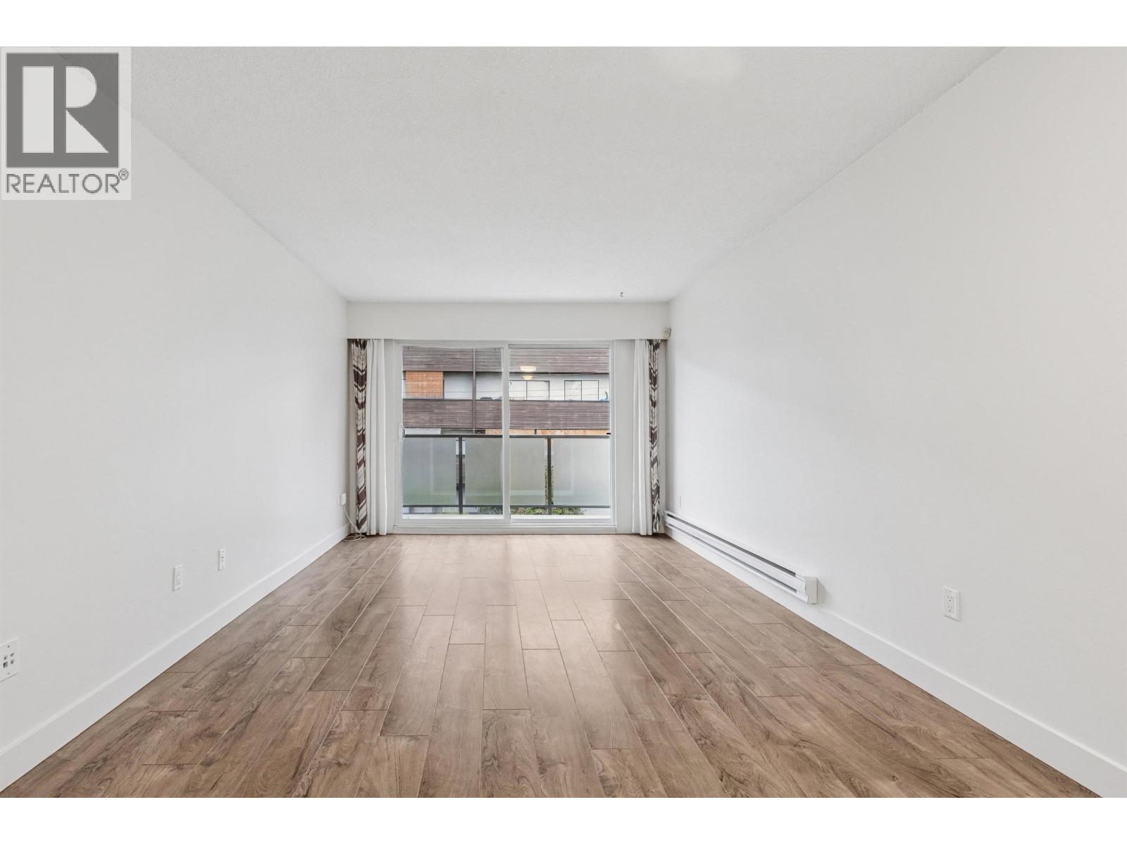 306 212 Forbes Avenue, North Vancouver, British Columbia  V7M 3E5 - Photo 2 - R3053839