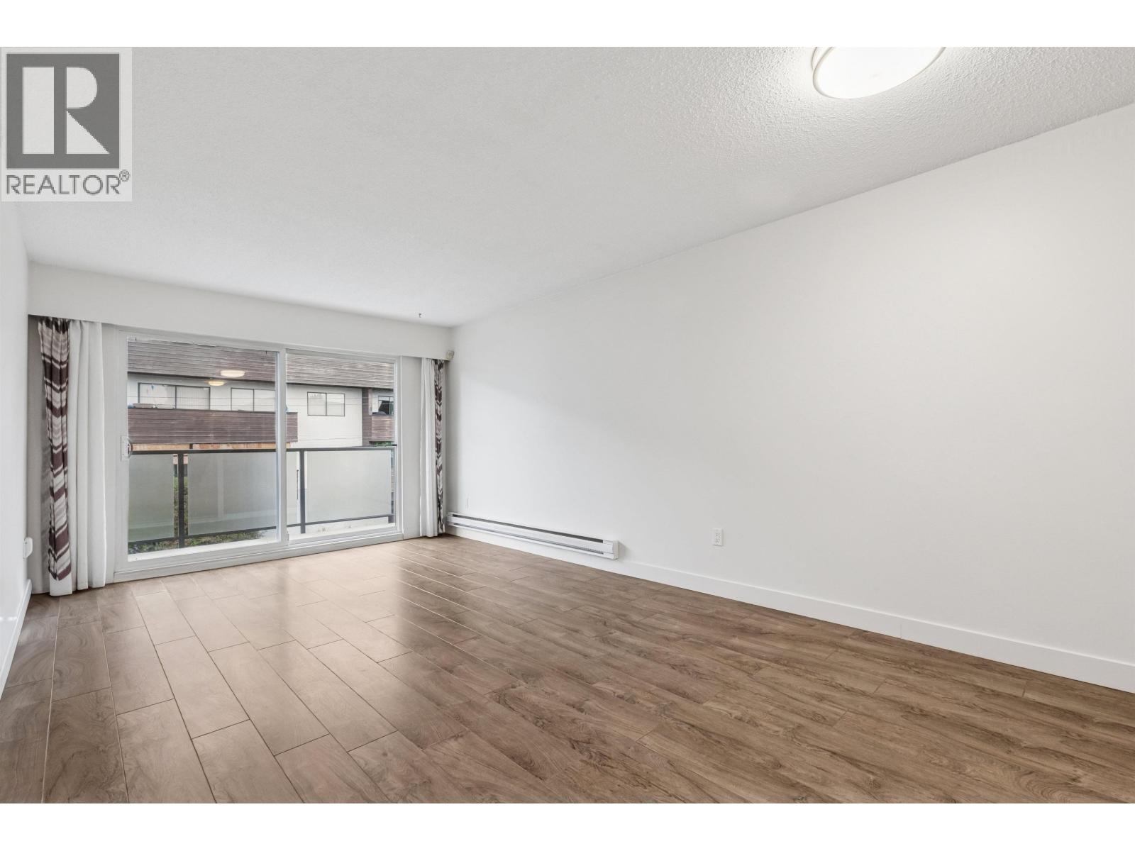 306 212 Forbes Avenue, North Vancouver, British Columbia  V7M 3E5 - Photo 4 - R3053839