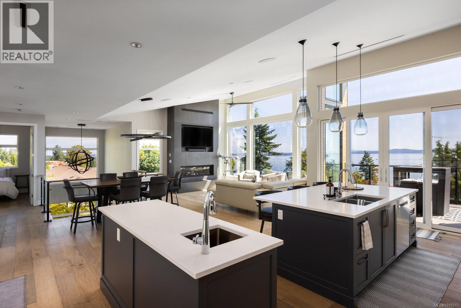 928 Claremont Ave, Saanich, British Columbia  V8Y 1K3 - Photo 16 - 1015313