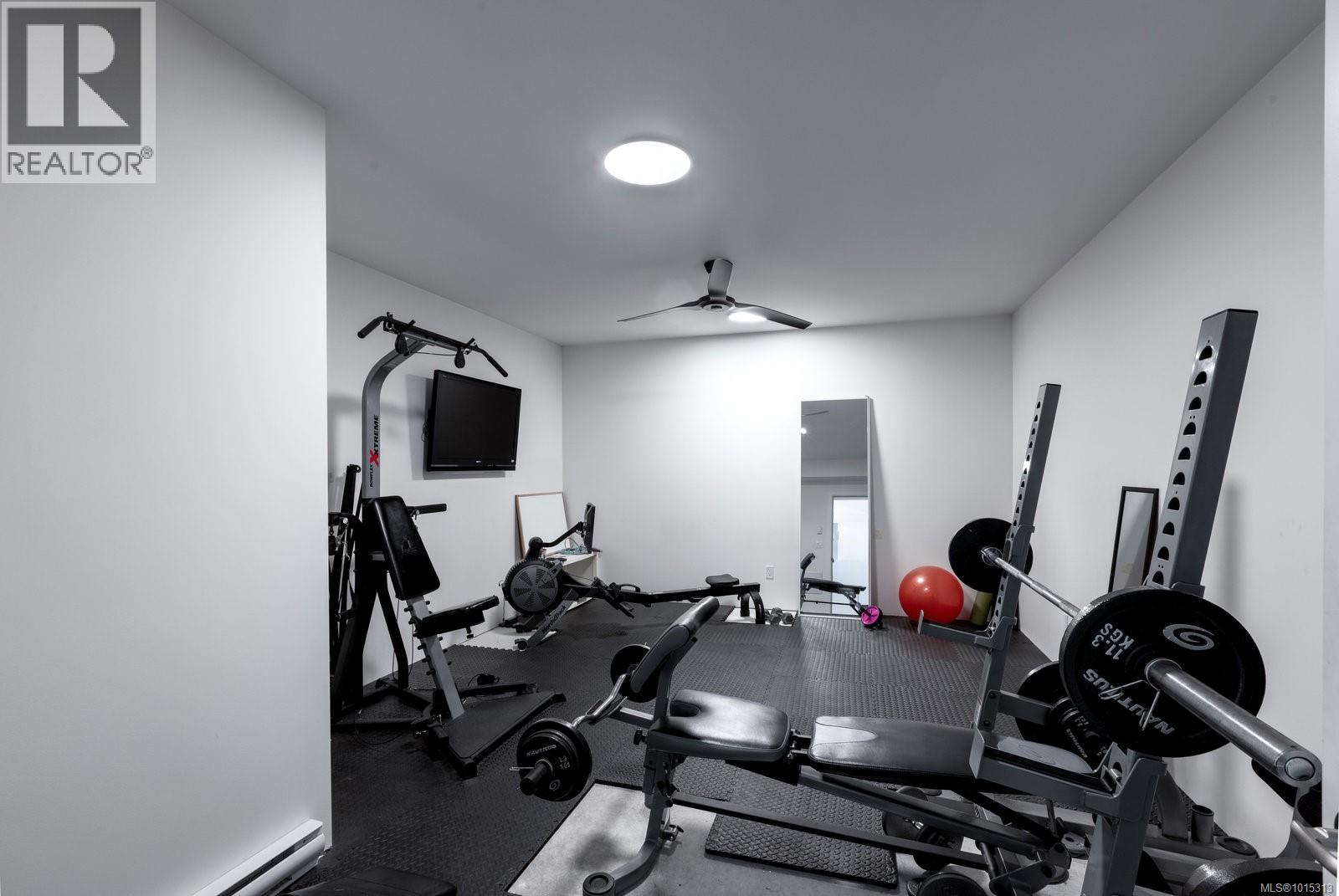 928 Claremont Ave, Saanich, British Columbia  V8Y 1K3 - Photo 54 - 1015313