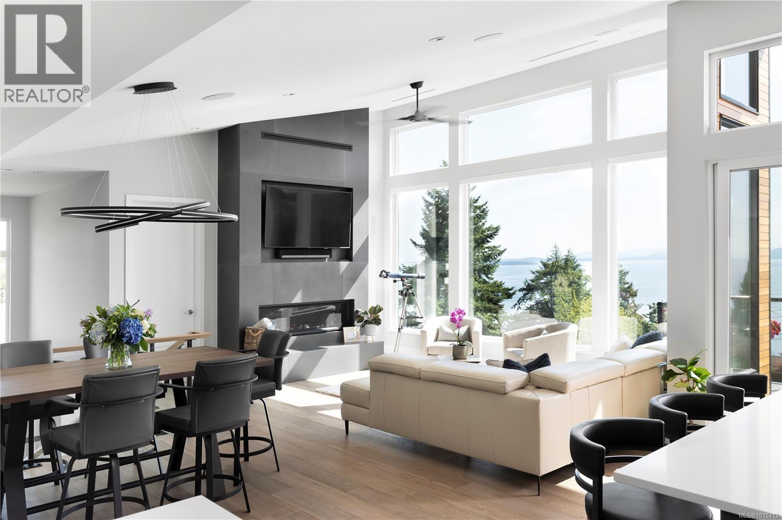 928 Claremont Ave, Saanich, British Columbia  V8Y 1K3 - Photo 9 - 1015313