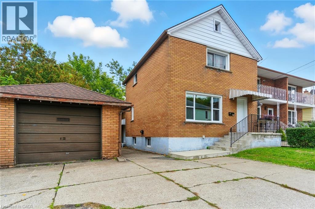 6044 Grey Avenue, Niagara Falls, Ontario  L2G 4B4 - Photo 2 - 40774960