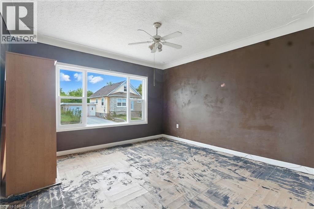 6044 Grey Avenue, Niagara Falls, Ontario  L2G 4B4 - Photo 10 - 40774960