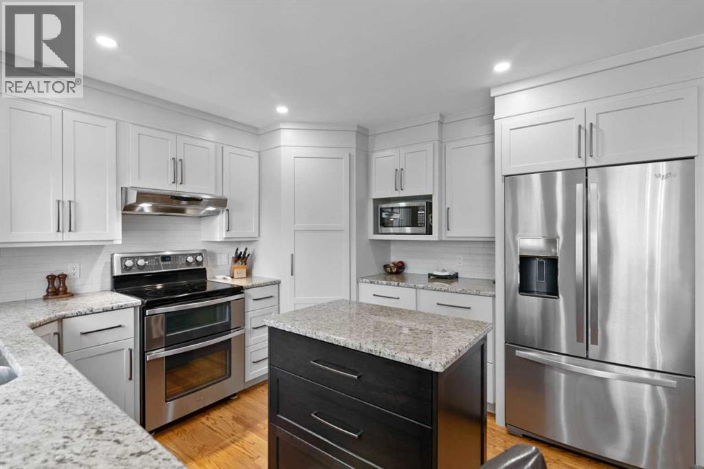 103 Diamond Court Se, Calgary, Alberta  T2J 7B3 - Photo 3 - A2254244