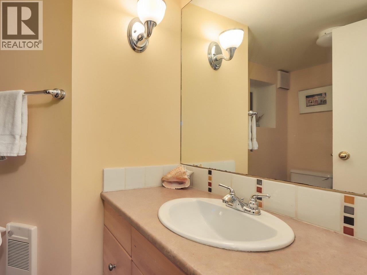 3238 W King Edward Avenue, Vancouver, British Columbia  V6L 1V7 - Photo 32 - R3053793