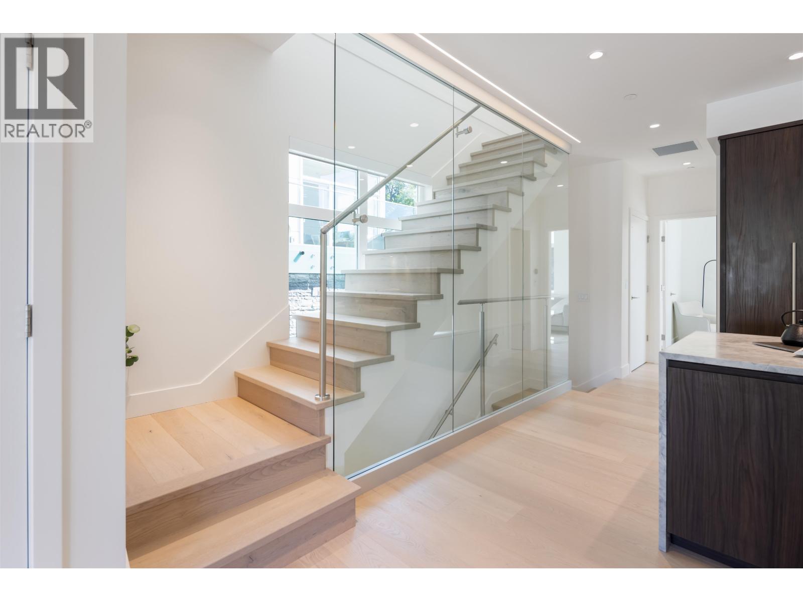 592 Arthur Erickson Place, West Vancouver, British Columbia  V7T 1J1 - Photo 19 - R3053817