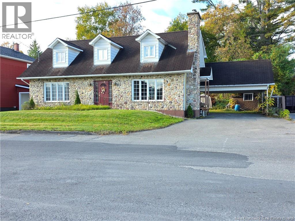 147 Victoria Street, Grand Falls, New Brunswick  E3Z 3B8 - Photo 2 - NB127694