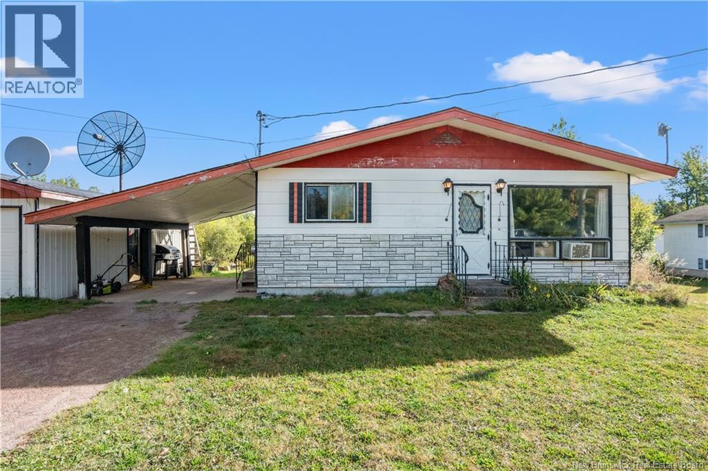 636 Leblanc, Saint-Andre-Leblanc, New Brunswick  E4P 6B7 - Photo 2 - NB127577