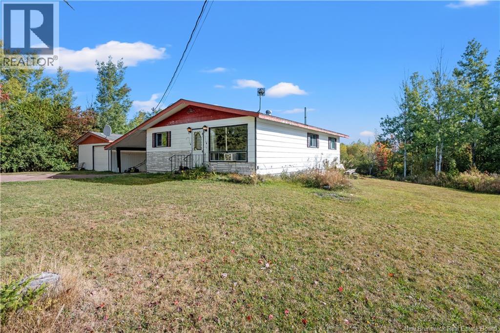 636 Leblanc, Saint-Andre-Leblanc, New Brunswick  E4P 6B7 - Photo 3 - NB127577