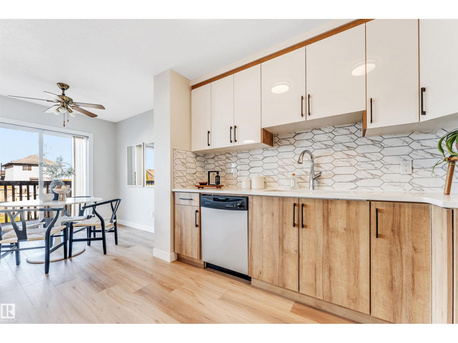 3008 31 Av Nw, Edmonton, Alberta  T6T 1W9 - Photo 16 - E4460240
