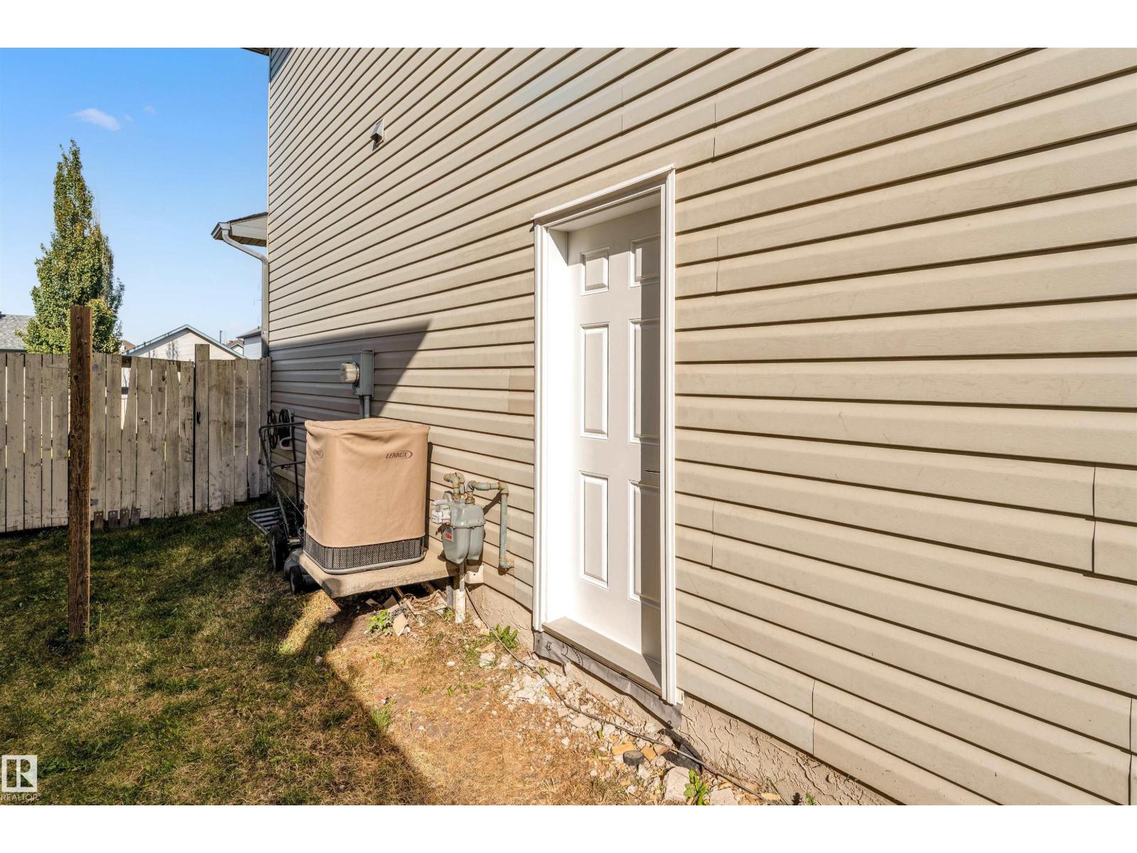 3008 31 Av Nw, Edmonton, Alberta  T6T 1W9 - Photo 4 - E4460240