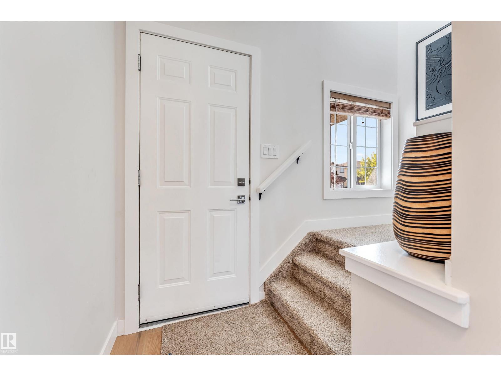 3008 31 Av Nw, Edmonton, Alberta  T6T 1W9 - Photo 6 - E4460240