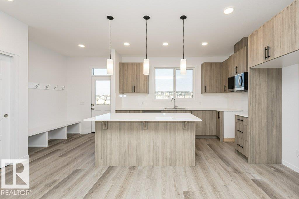 6257 175a Av Nw, Edmonton, Alberta  T5Y 4A5 - Photo 6 - E4460243
