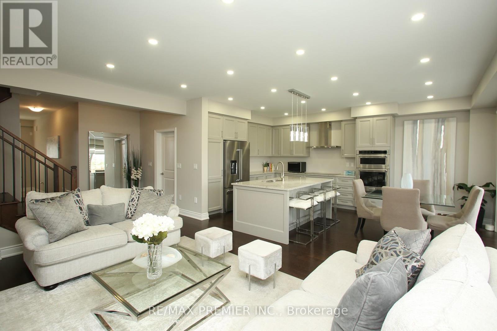 11 Twilley Road, Brampton, Ontario  L6Y 6J7 - Photo 6 - W12437067