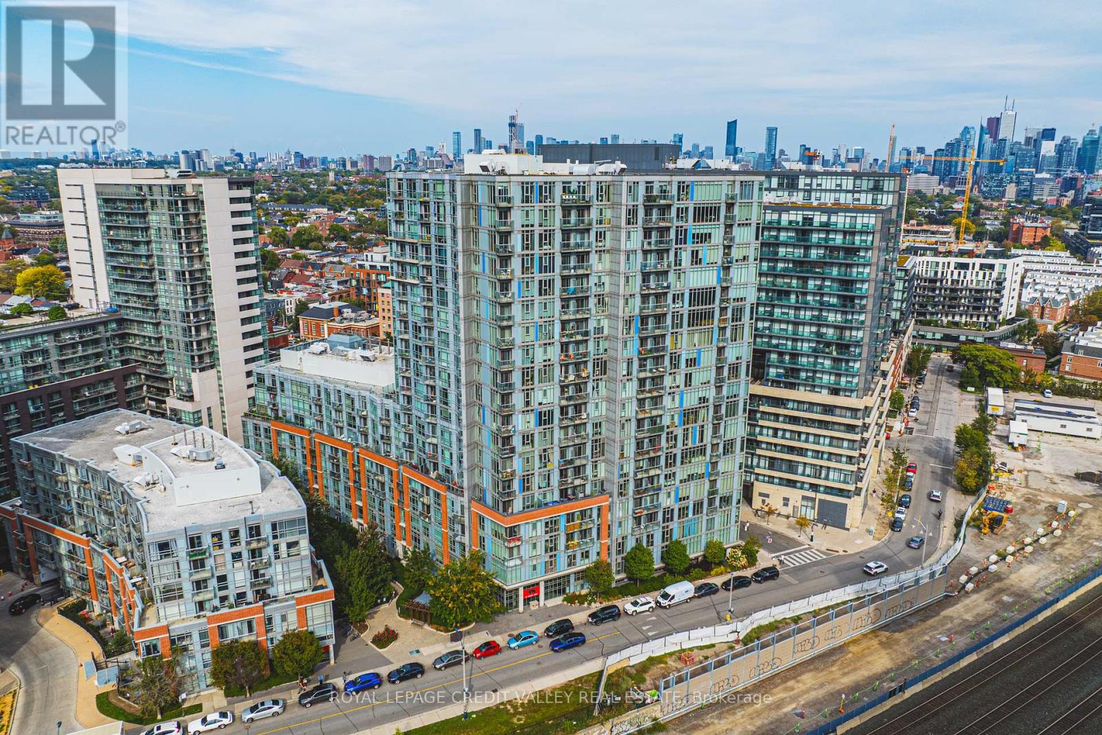 609 - 150 Sudbury Street, Toronto, Ontario  M6J 3S8 - Photo 2 - C12437441