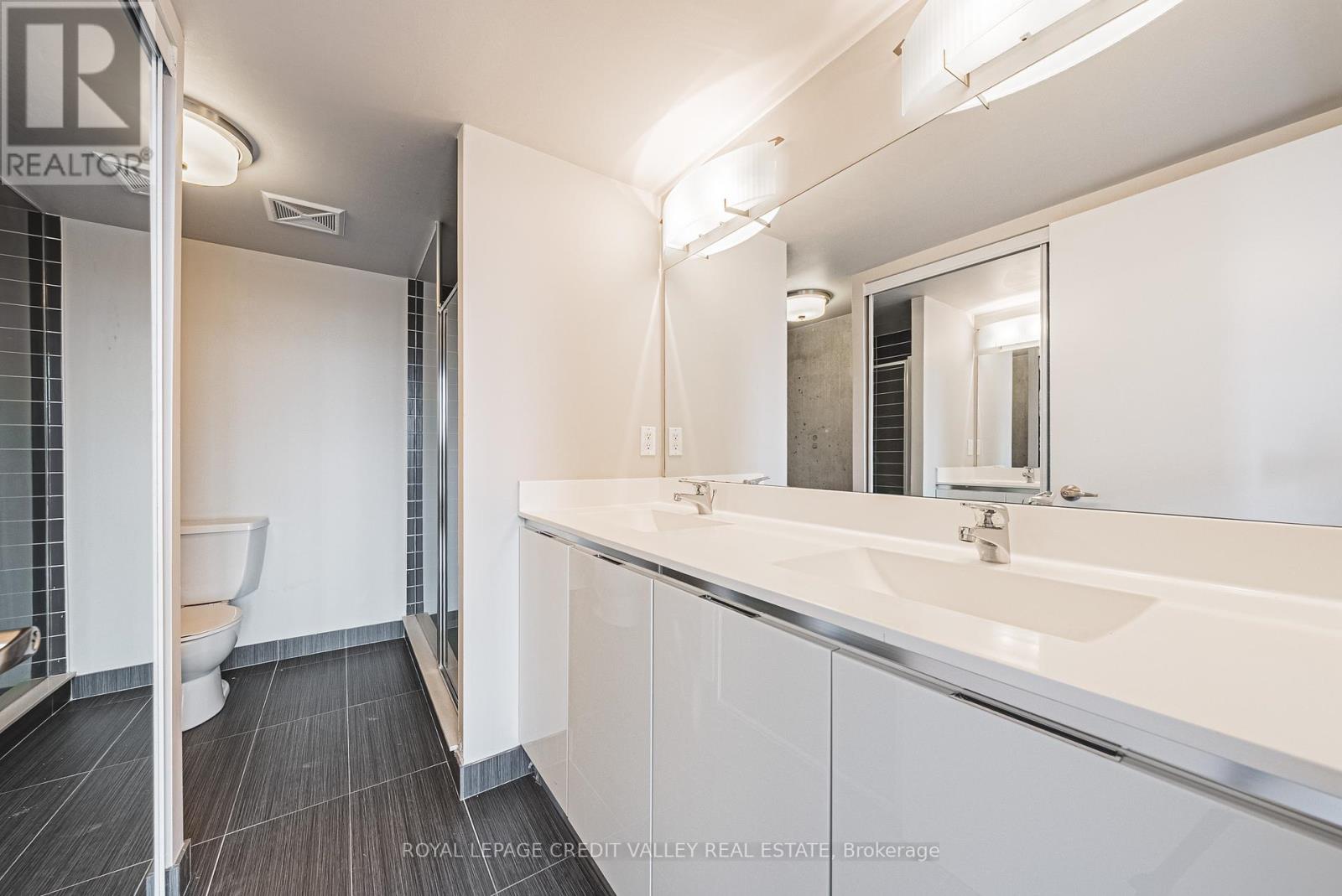609 - 150 Sudbury Street, Toronto, Ontario  M6J 3S8 - Photo 32 - C12437441