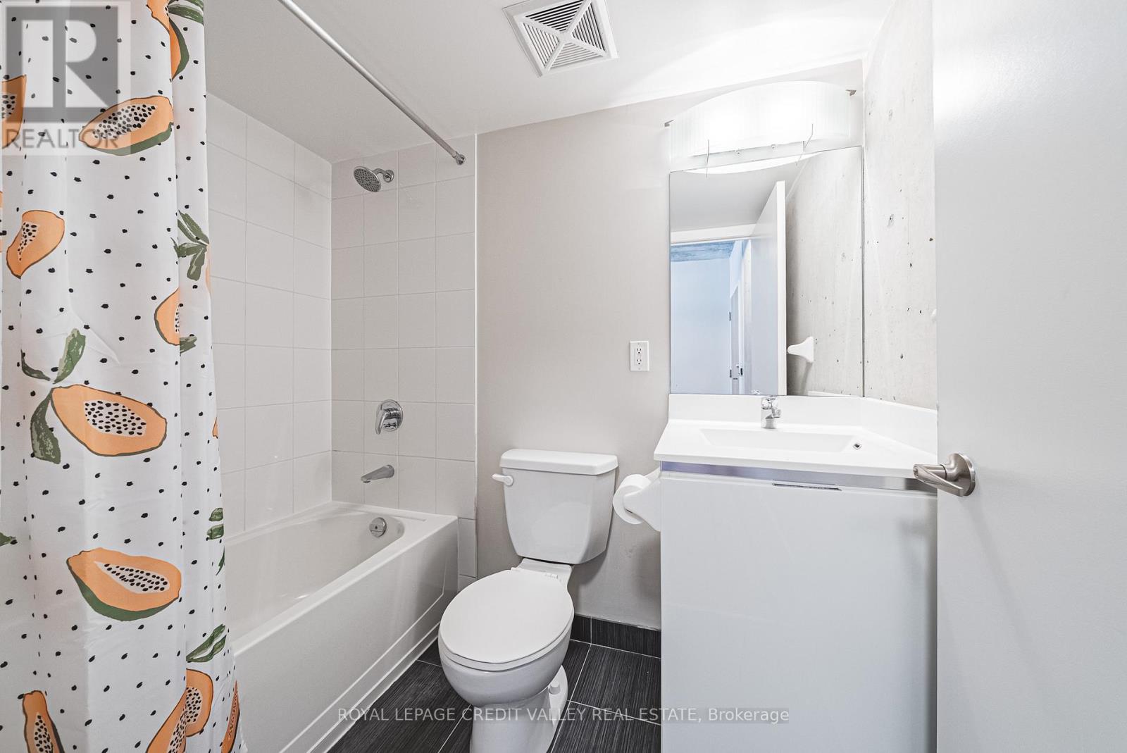 609 - 150 Sudbury Street, Toronto, Ontario  M6J 3S8 - Photo 35 - C12437441