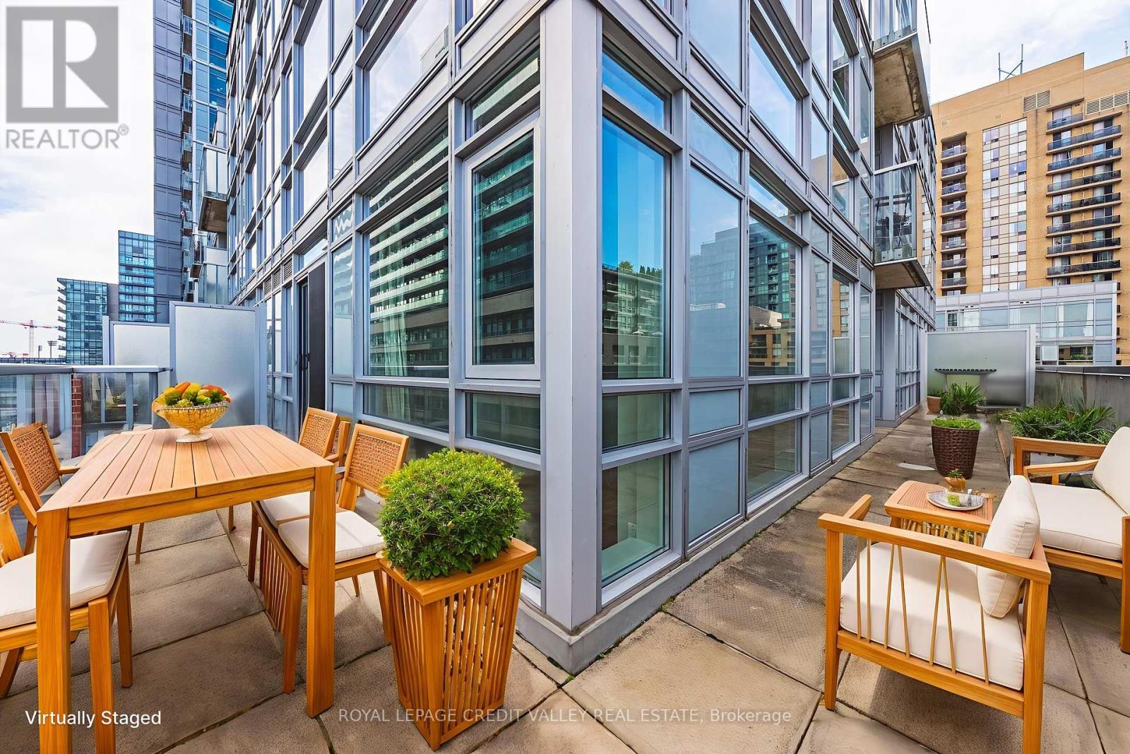 609 - 150 Sudbury Street, Toronto, Ontario  M6J 3S8 - Photo 38 - C12437441