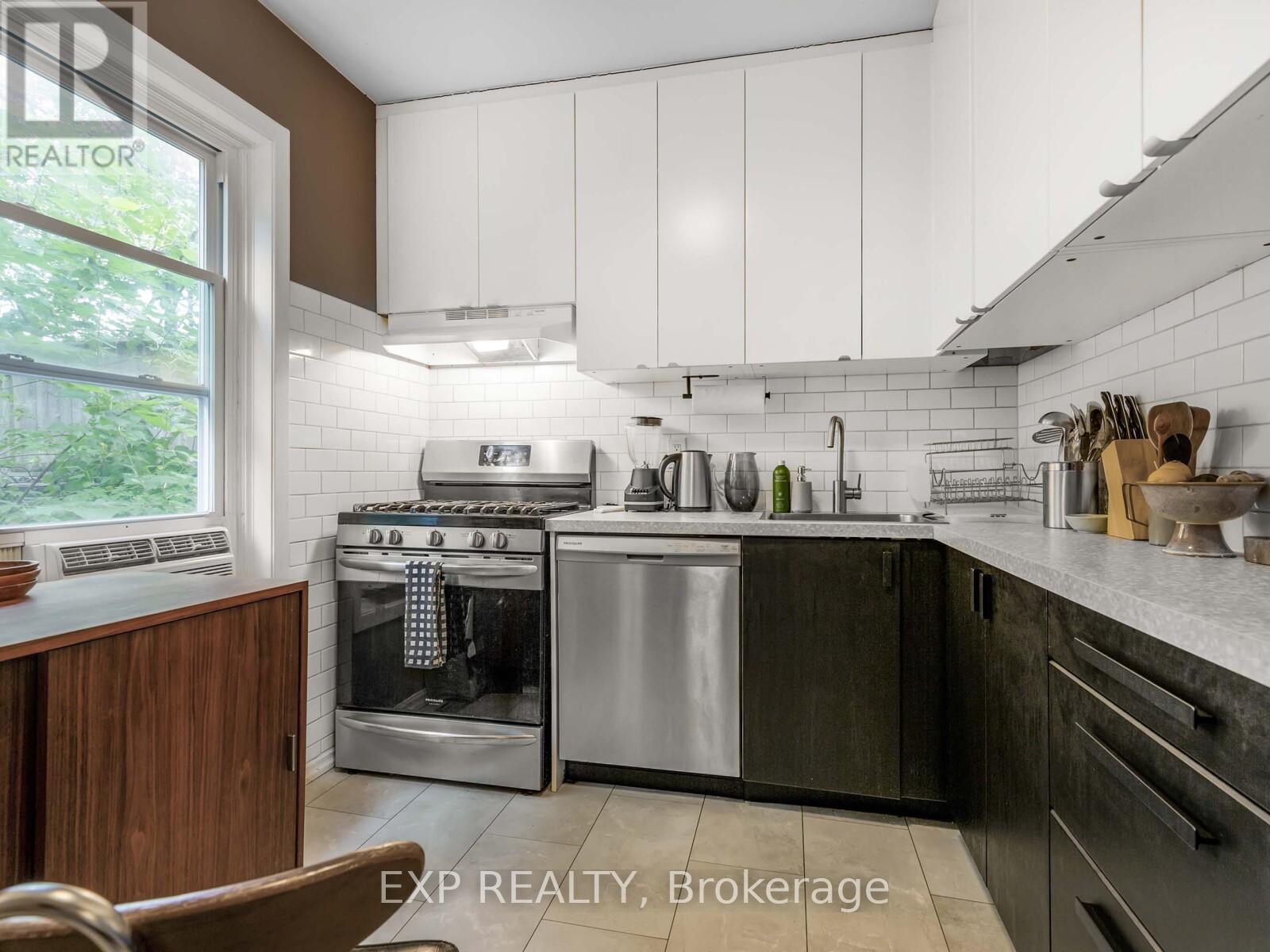 260 Shaw Street, Toronto, Ontario  M6J 2W9 - Photo 18 - C12437447