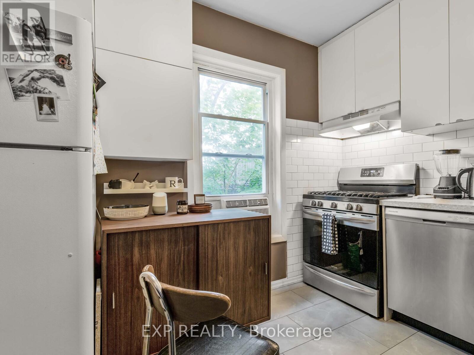 260 Shaw Street, Toronto, Ontario  M6J 2W9 - Photo 19 - C12437447