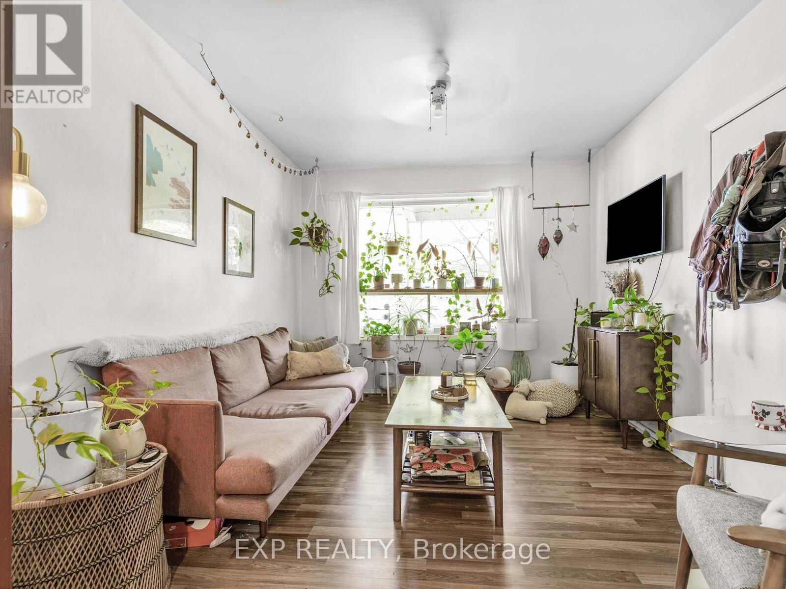 260 Shaw Street, Toronto, Ontario  M6J 2W9 - Photo 3 - C12437447