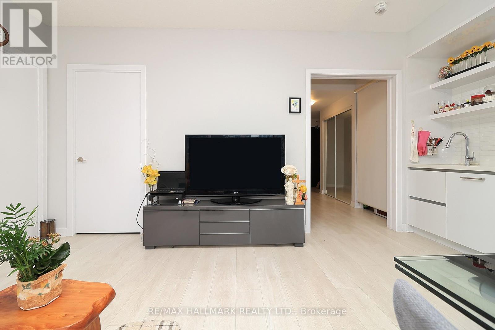 1011 - 2221 Yonge Street, Toronto, Ontario  M4S 0B8 - Photo 10 - C12437470