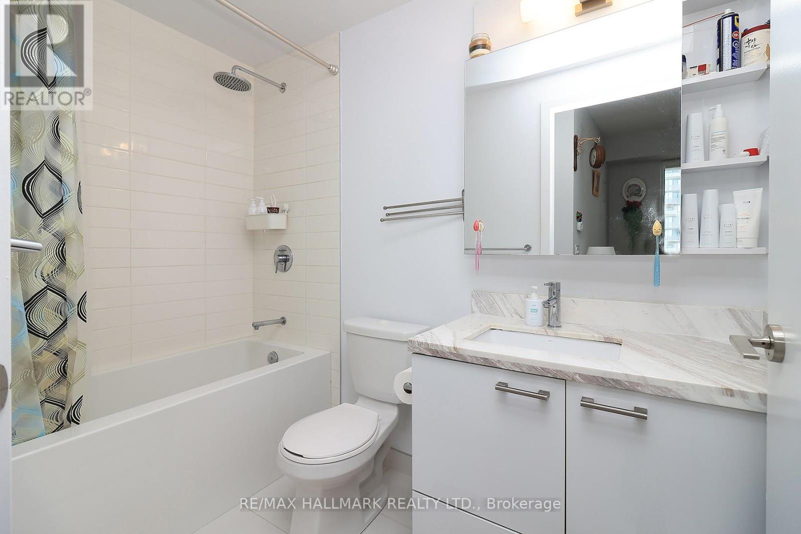1011 - 2221 Yonge Street, Toronto, Ontario  M4S 0B8 - Photo 13 - C12437470