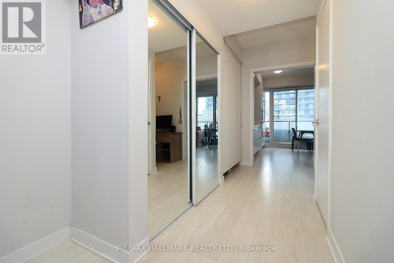 1011 - 2221 Yonge Street, Toronto, Ontario  M4S 0B8 - Photo 4 - C12437470