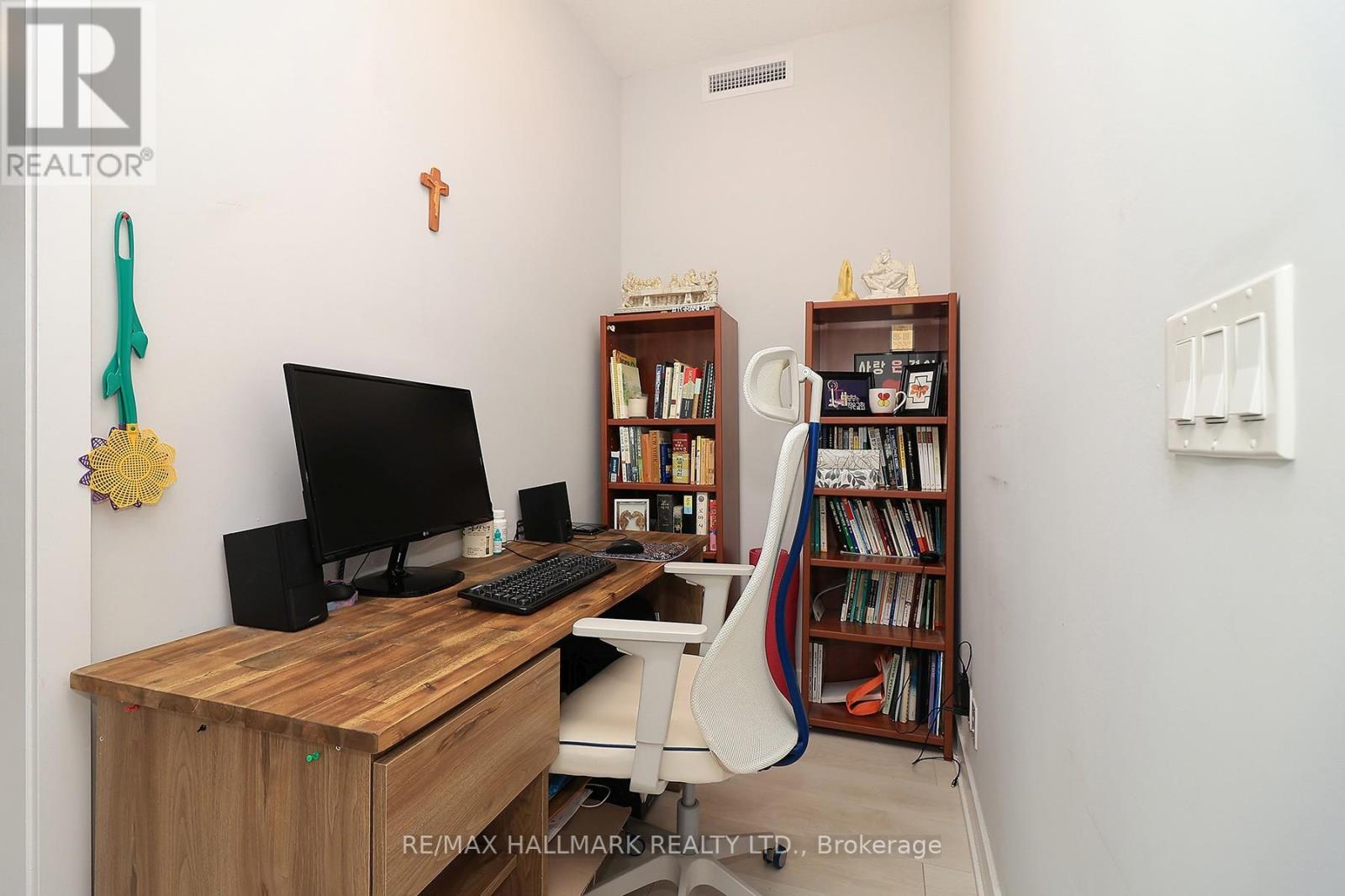 1011 - 2221 Yonge Street, Toronto, Ontario  M4S 0B8 - Photo 6 - C12437470