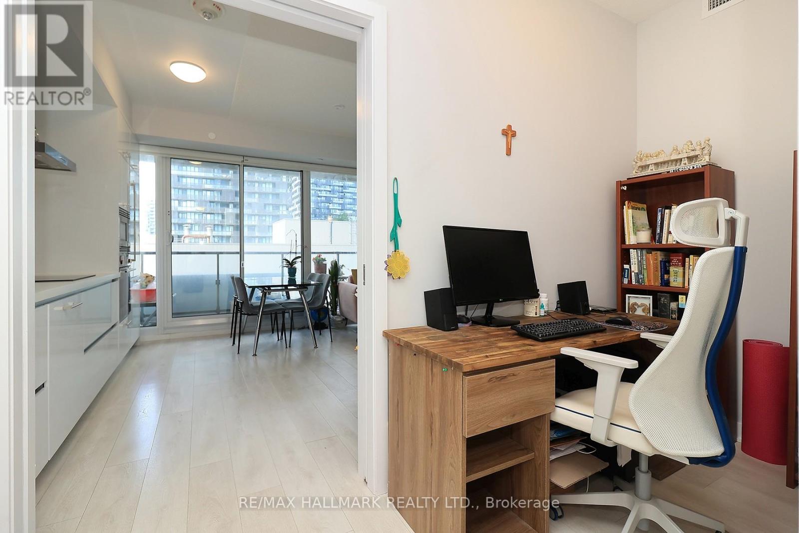 1011 - 2221 Yonge Street, Toronto, Ontario  M4S 0B8 - Photo 7 - C12437470