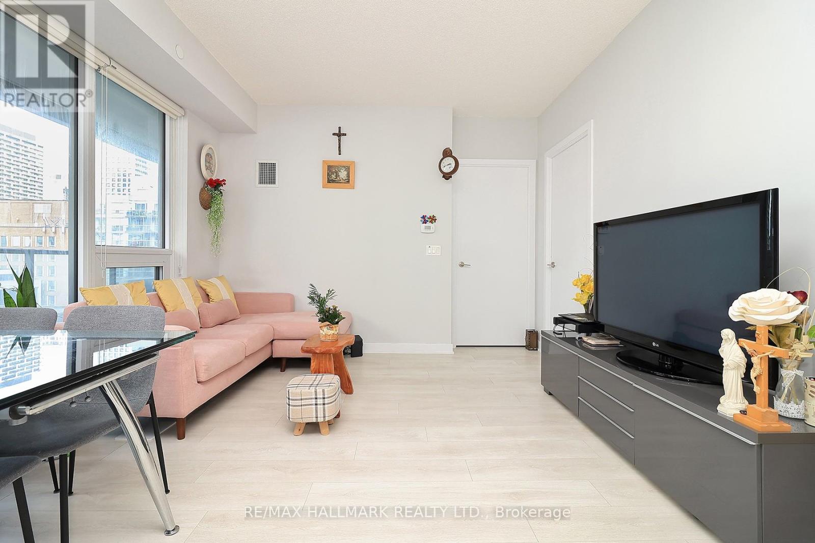 1011 - 2221 Yonge Street, Toronto, Ontario  M4S 0B8 - Photo 9 - C12437470