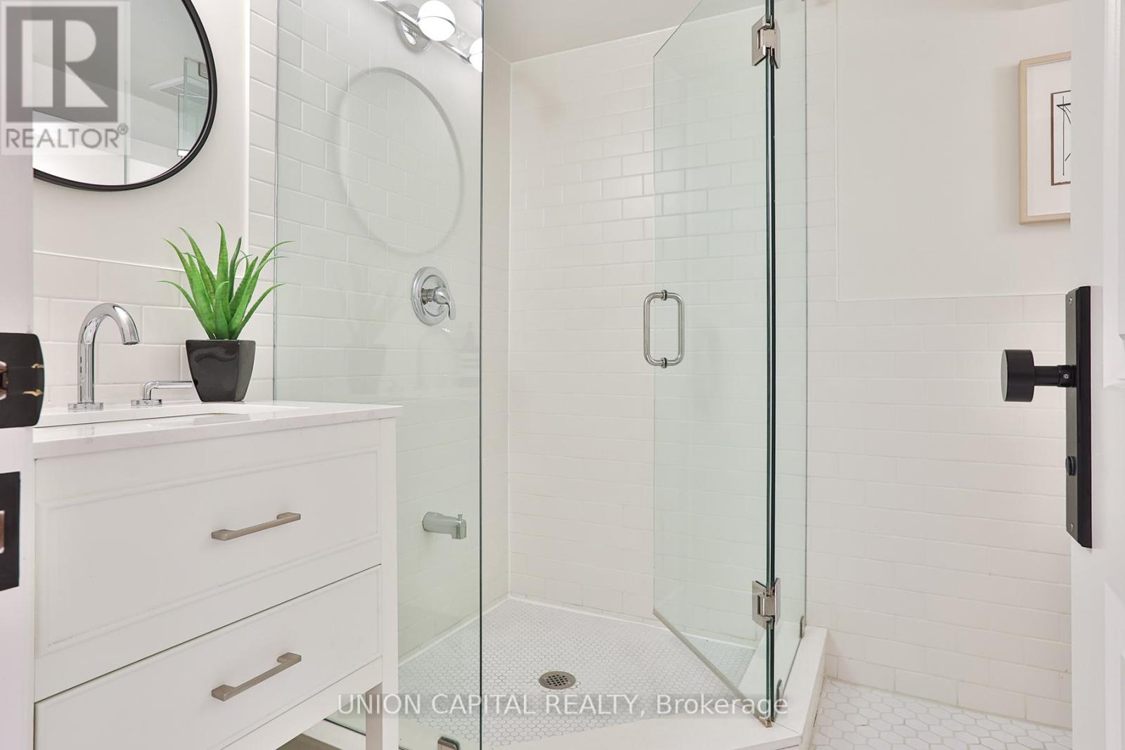 16 Lytton Boulevard, Toronto, Ontario  M4R 1L1 - Photo 41 - C12437494