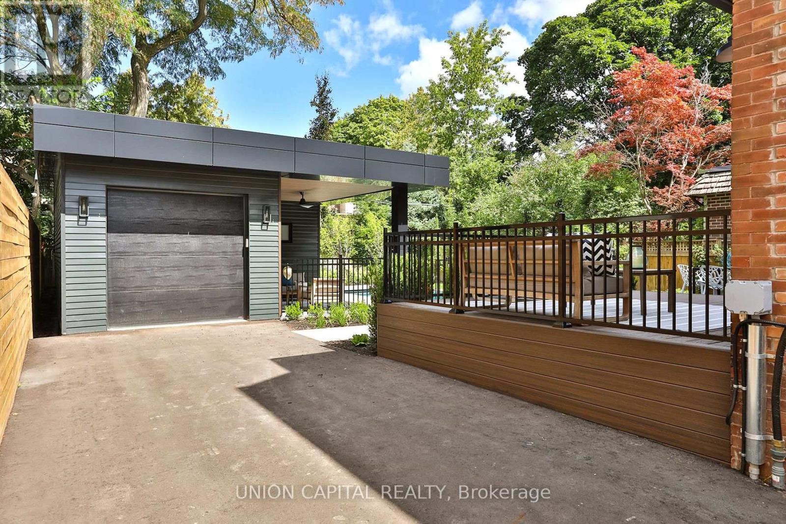 16 Lytton Boulevard, Toronto, Ontario  M4R 1L1 - Photo 48 - C12437494