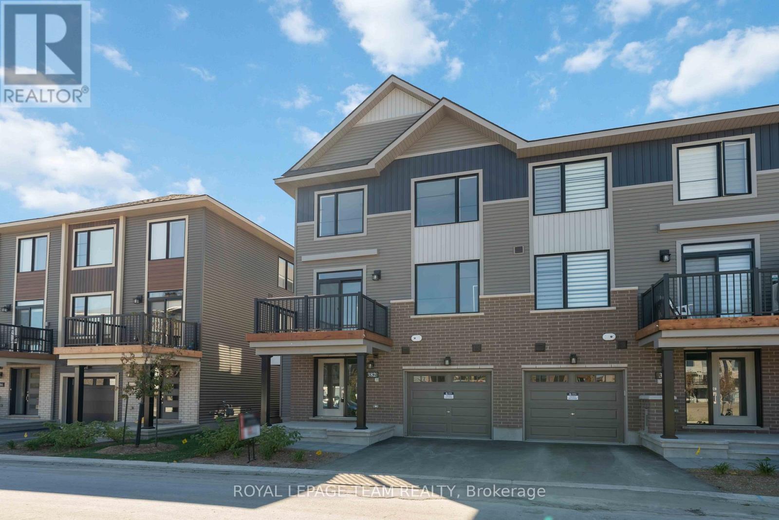 382 Clearpath Private, Ottawa, Ontario  K2T 0S6 - Photo 2 - X12432533