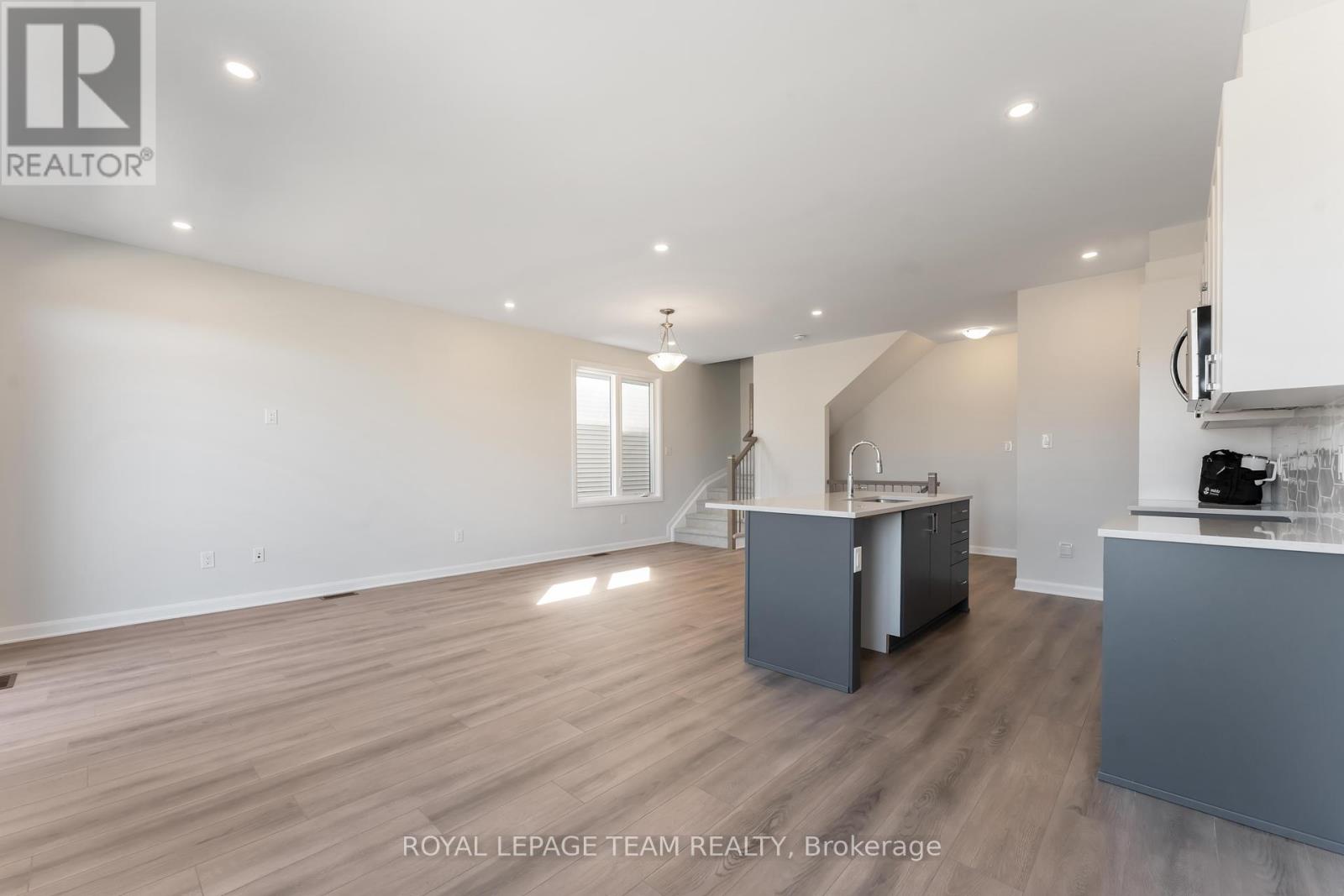 382 Clearpath Private, Ottawa, Ontario  K2T 0S6 - Photo 14 - X12432533